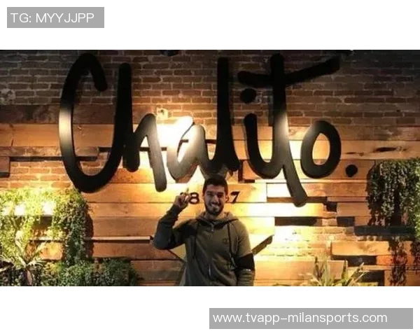 苏亚雷斯投资的炸肉排餐厅Chalito在马德里开业他曾是这里的常客